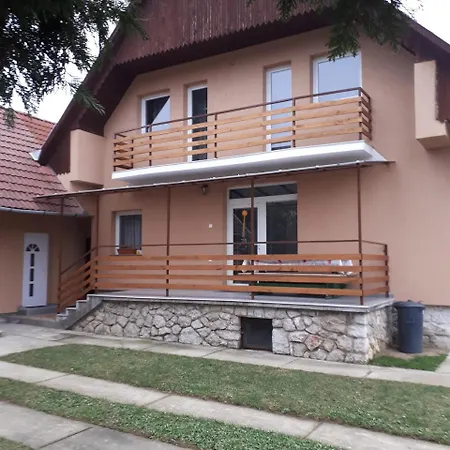 Viktoria Apartmanhaz Apartmán Harkány